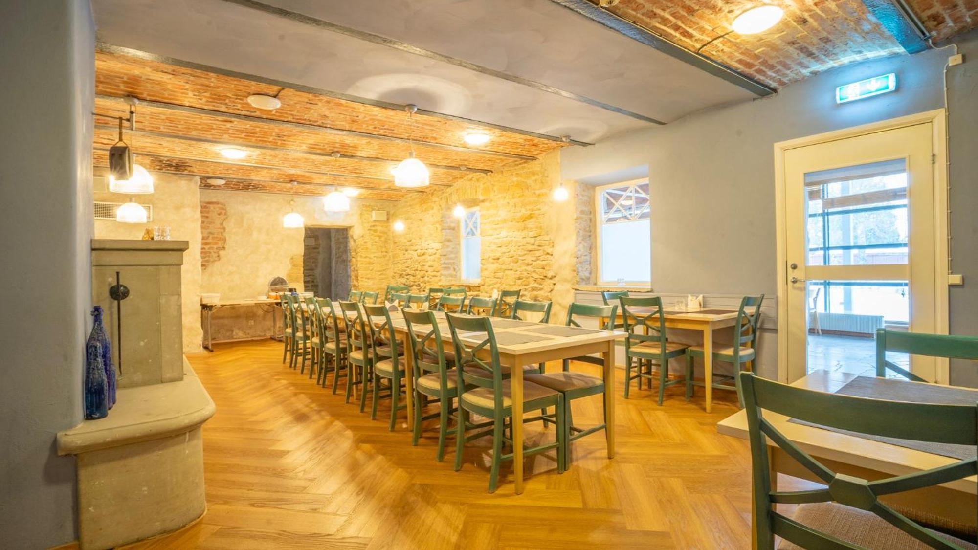 Kongo Hotel Haapsalu Luaran gambar