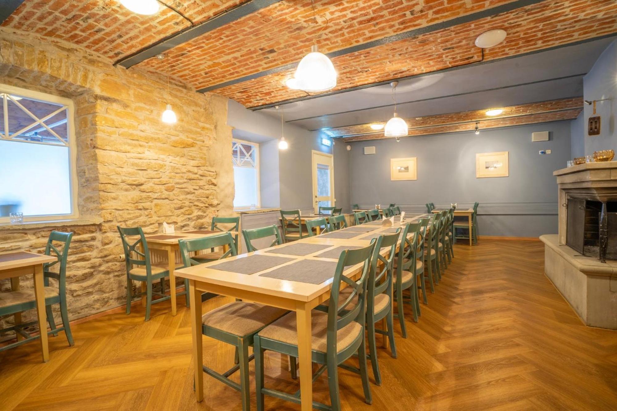 Kongo Hotel Haapsalu Luaran gambar