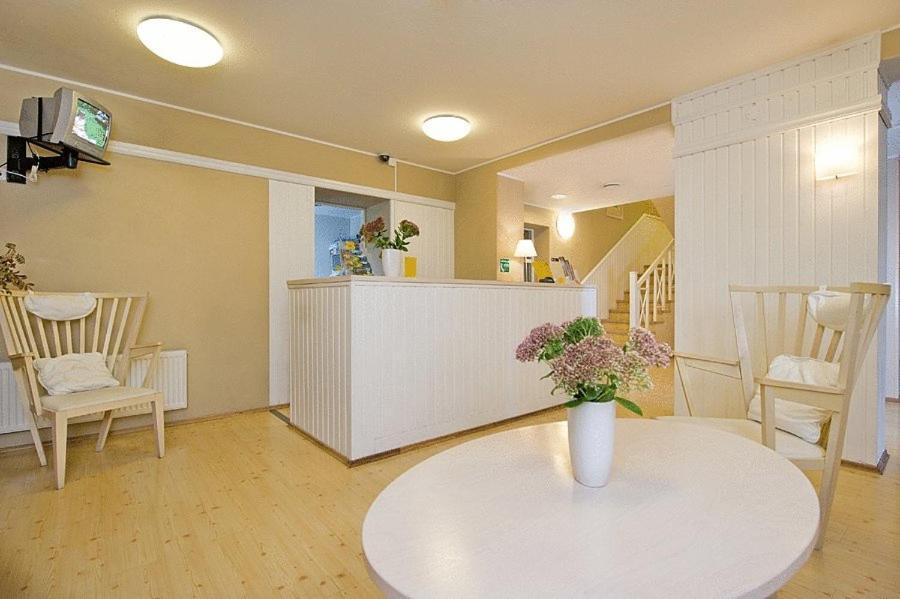 Kongo Hotel Haapsalu Luaran gambar