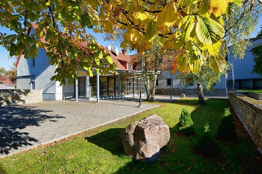 Kongo Hotel Haapsalu Luaran gambar